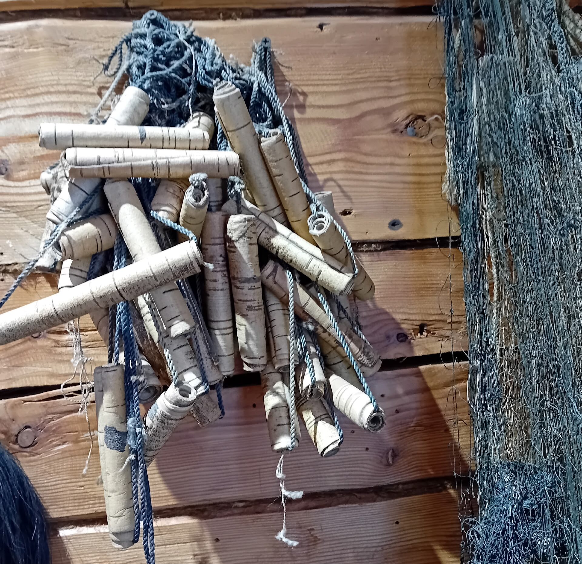 Историки рассказали, как древние карелы добывали рыбу ночью