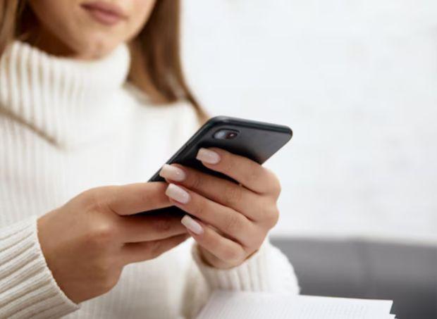 Сообщение якобы от терапевта затянуло юную петрозаводчанку в мошенническую схему с денежными потерями