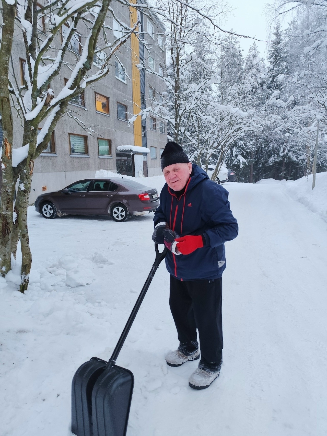 Скромного жителя Костомукши отметили благодарностью за активную жизненную позицию