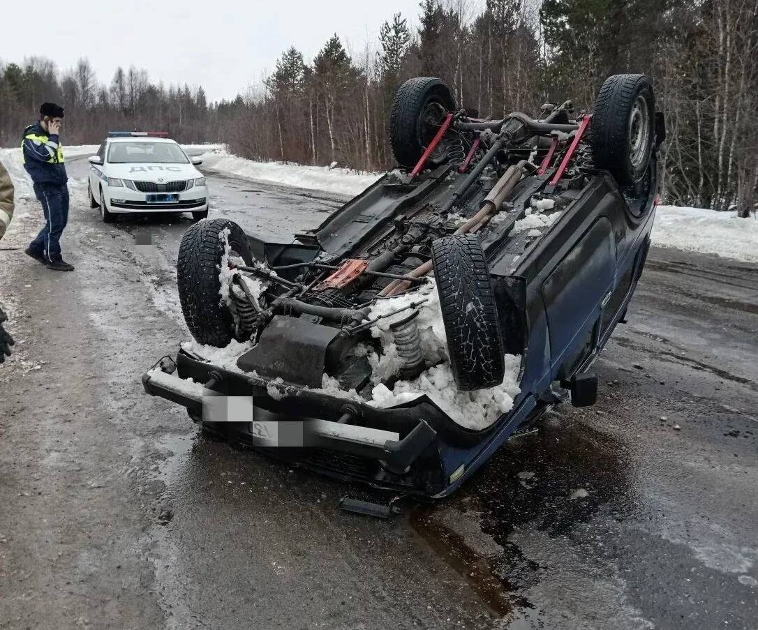 Пустой перевернутый внедорожник нашли на месте ДТП в Кемском округе Карелии