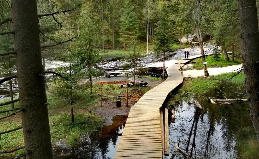 Гостям и жителям Карелии рассказали, как не устать в Долине водопадов