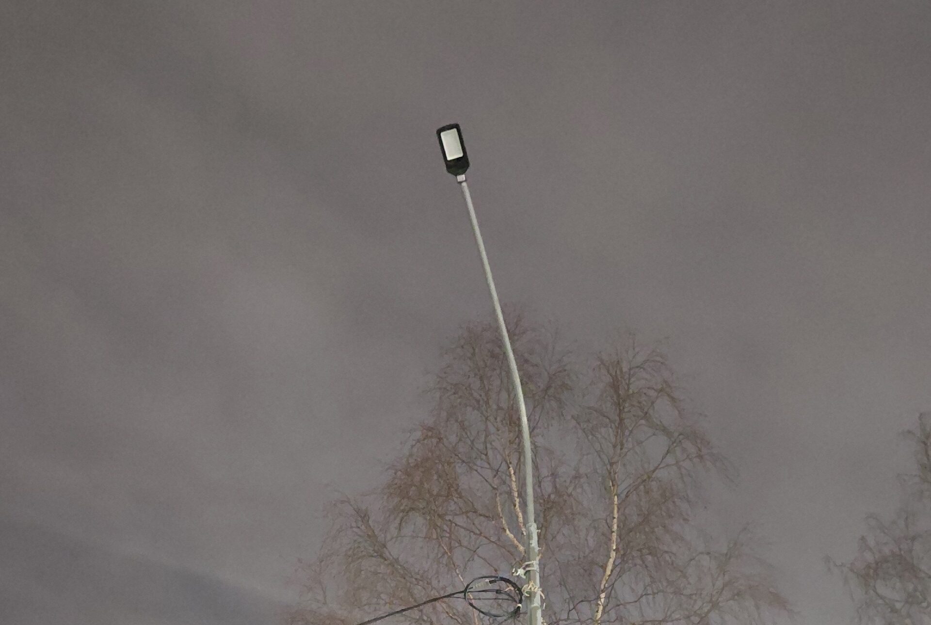 Жители одной из улиц в Петрозаводске погрузились во тьму