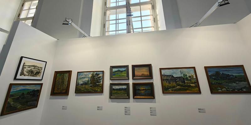 Работы с видами Карелии представили на выставке в московском Манеже