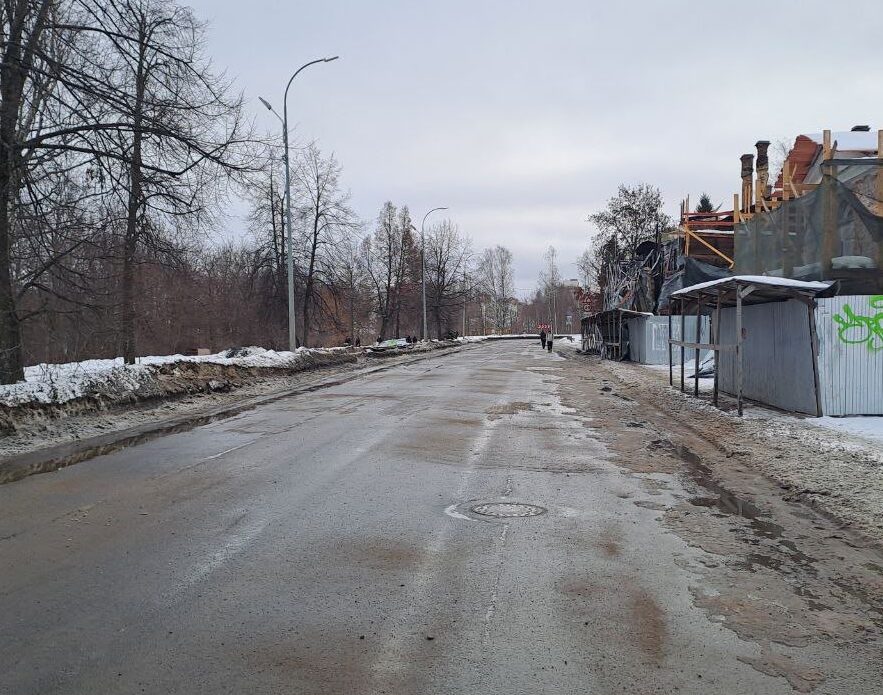 Разрешили проезд у сгоревшего Дома горного начальника в Петрозаводске