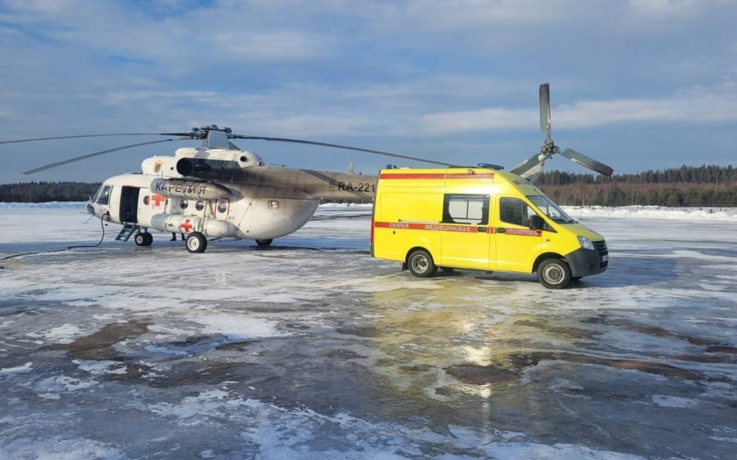 С начала года 50 человек в Карелии доставлены к месту лечения вертолётом санавиации