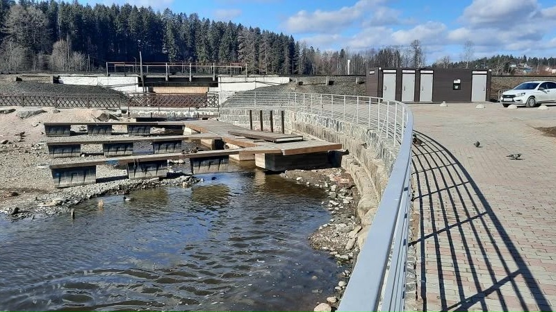 Жители Сортавалы требуют убрать пирс с набережной