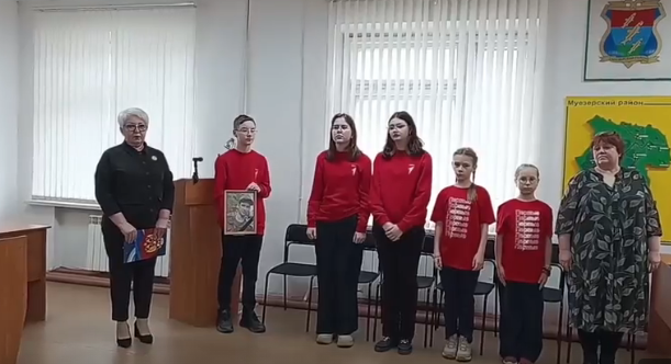 Матери погибшего бойца СВО вручили Орден Мужества в Муезерском округе