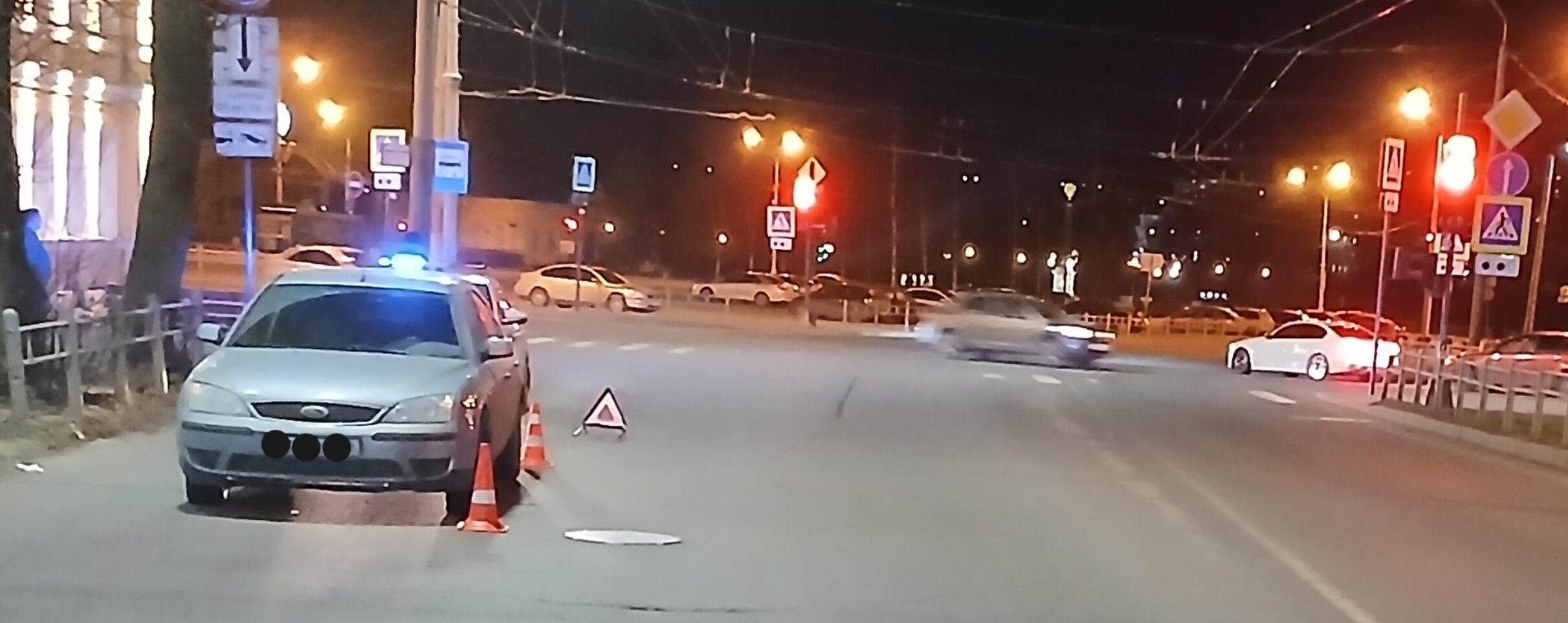 Машина сбила пенсионерку, переходившую дорогу в неположенном месте в центре Петрозаводска