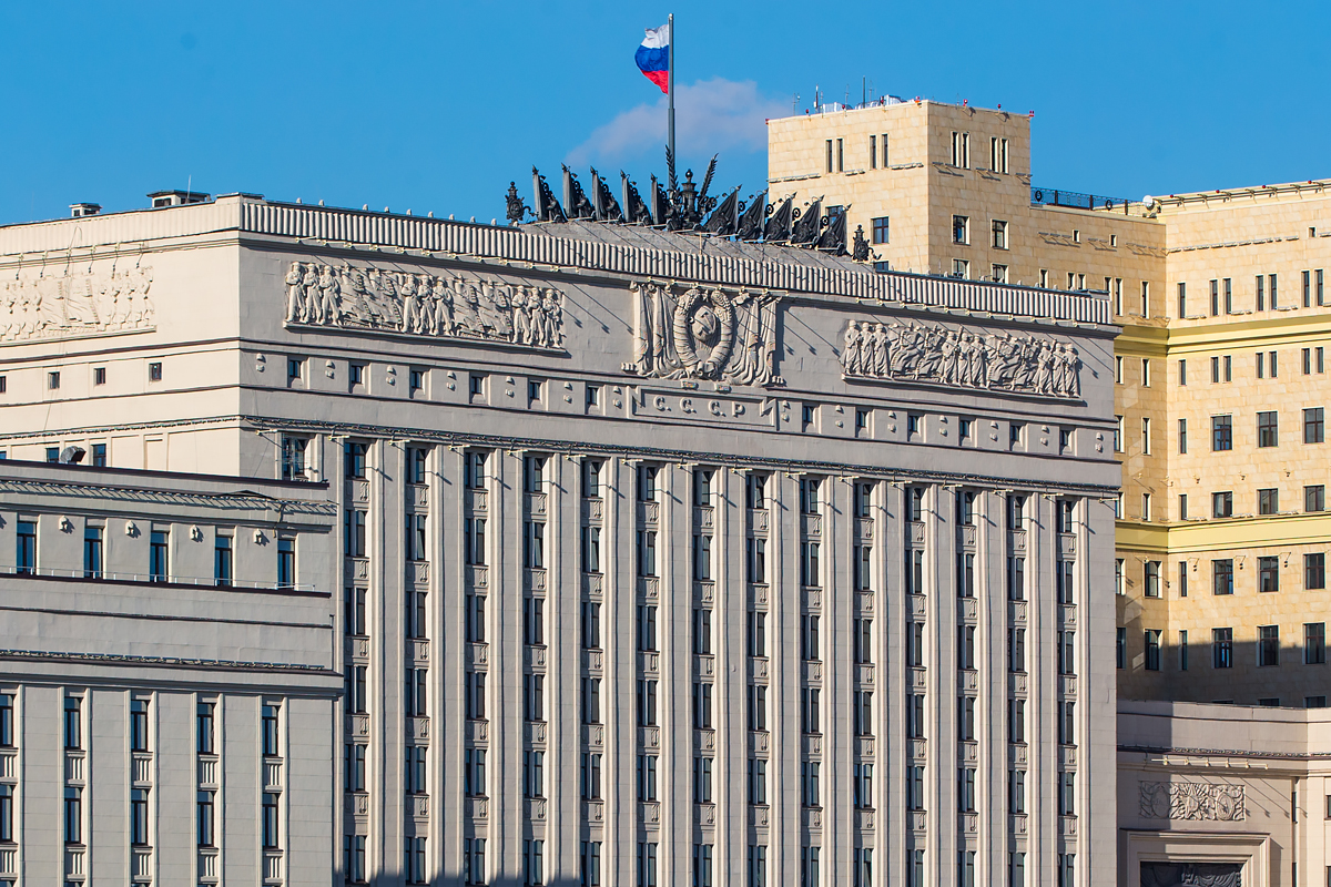 Парад Победы в Москве пройдет без участия колонны военной техники