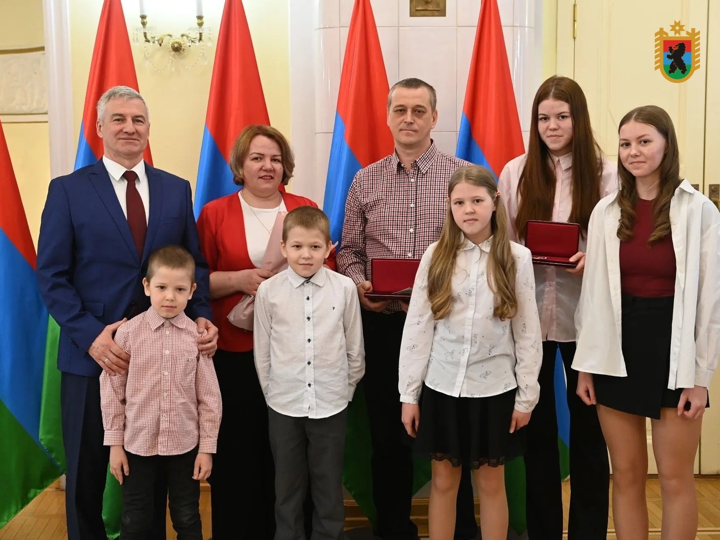 Парфенчиков вручил награды жителям Карелии