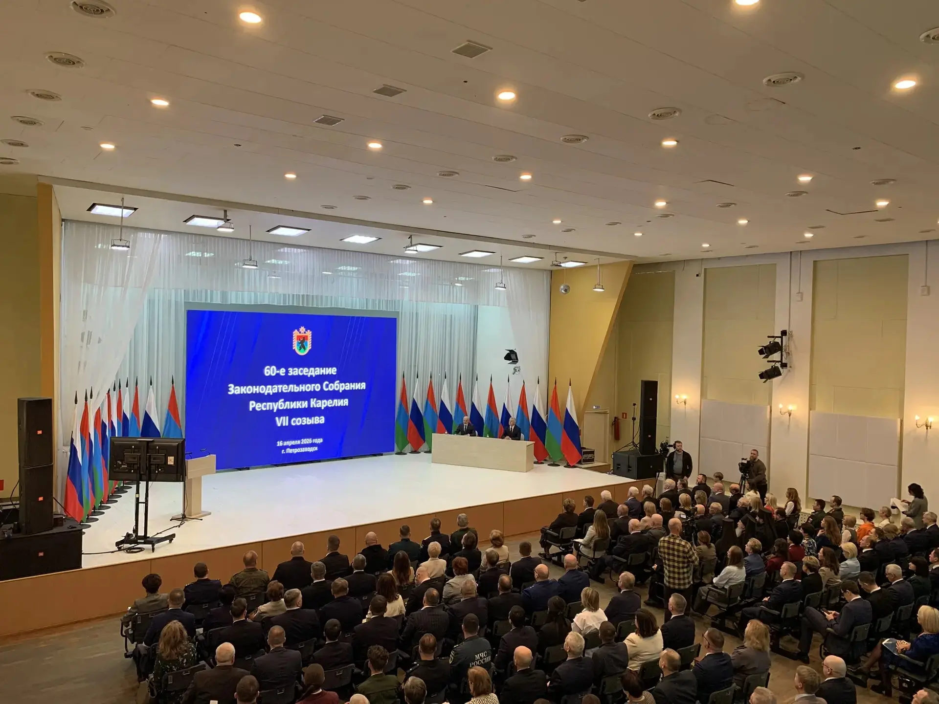 Шандалович открыл заседание парламента, где отчитается Глава Карелии