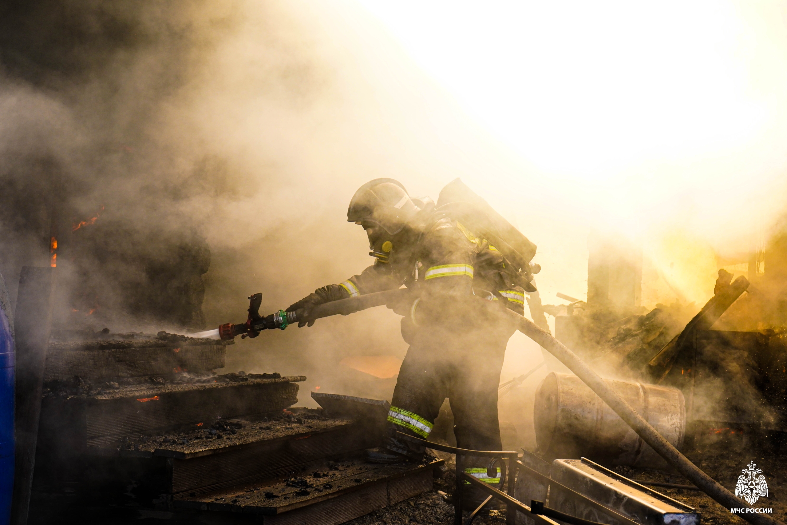 «Спасибо за ваш труд! Сухих рукавов!» - сегодня день рождения у огнеборцев Карелии