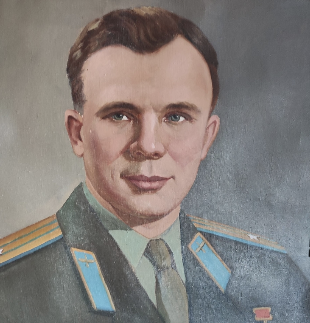 Юрий Гагарин уже более полувека «в строю» Национального архива Карелии