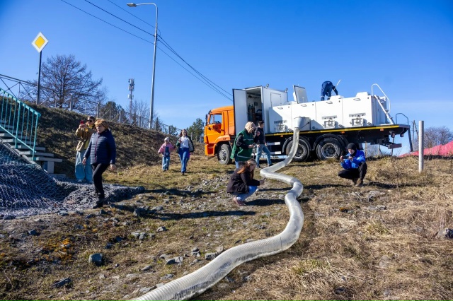 В Шую выпустили 33 тысячи молоди лосося