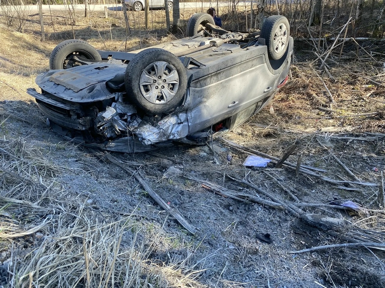 Стали известны подробности ДТП с УАЗом на трассе в Карелии