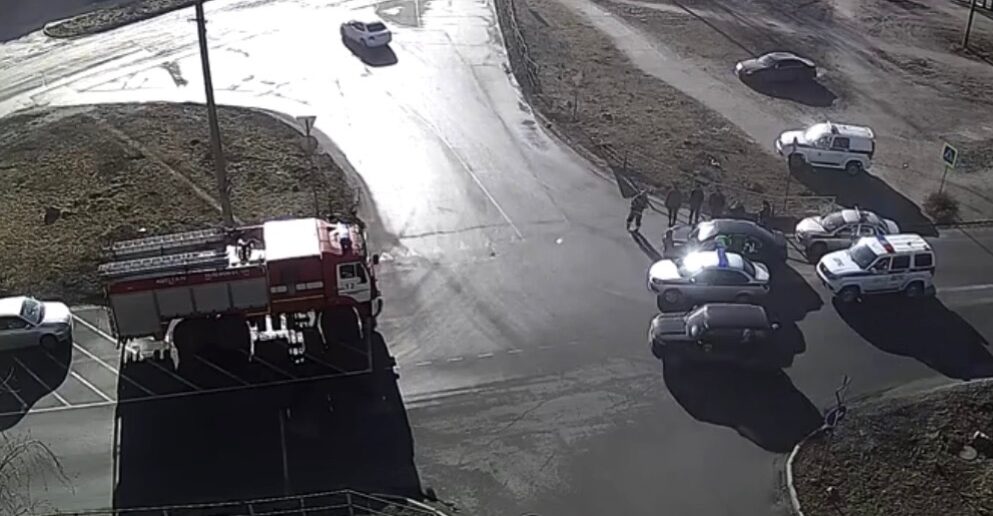 «Задержание или учения?» - пожарные, скорая, машины ДПС съехались утром на один из перекрестков Сегежи