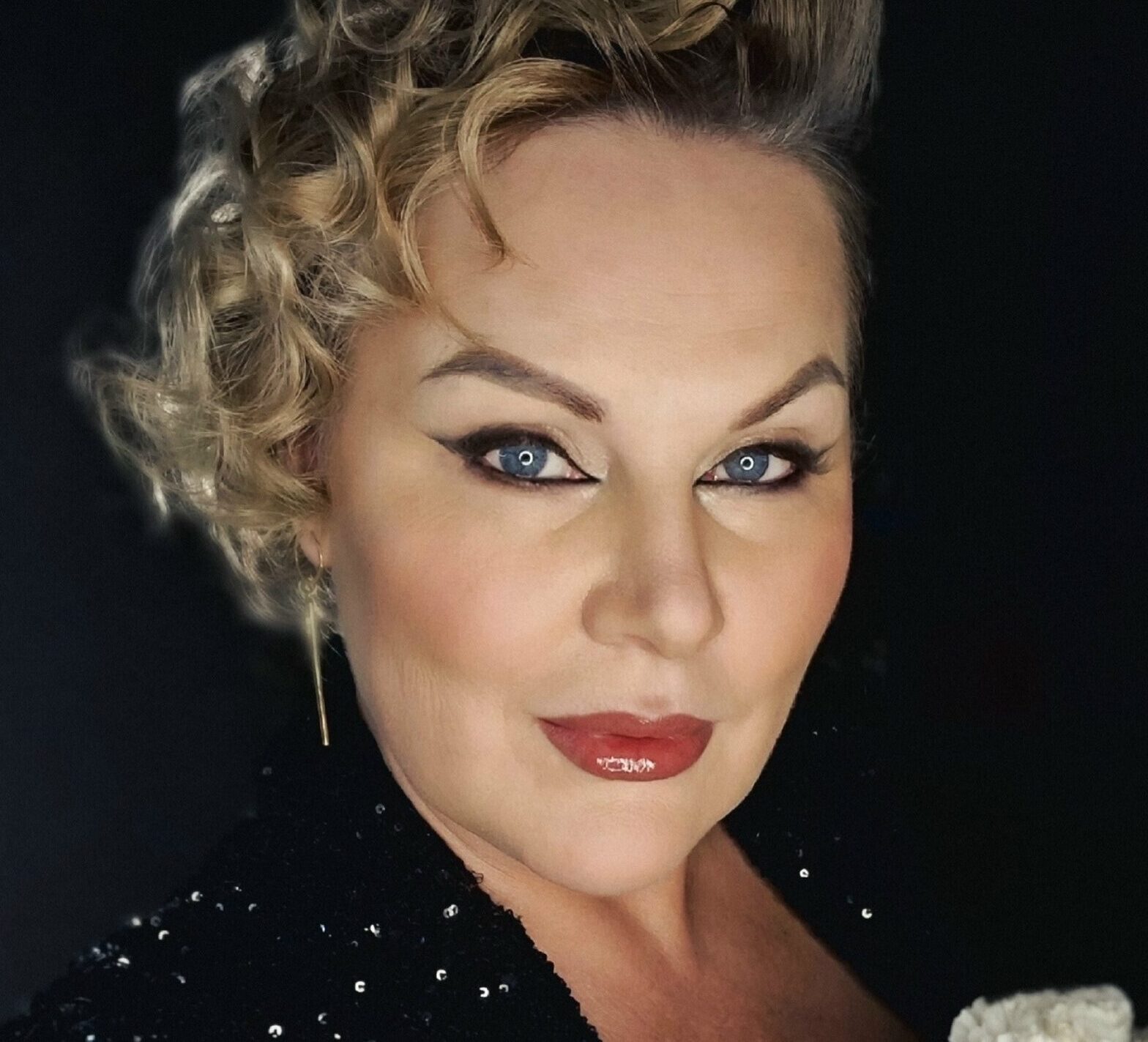 Заслуженная артистка Карелии отметила юбилей