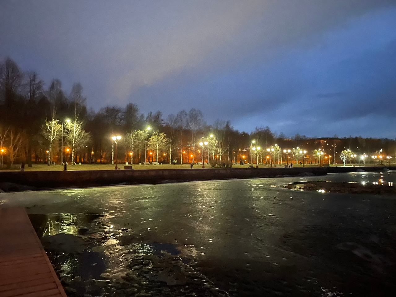На повестке вторника в Карелии полный раздрай: бодрящие -9°С и обнадёживающие +13°С