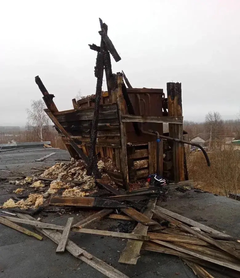 Котельная полыхала в нескольких метрах от жилых домов в одном из сёл Муезерского округа