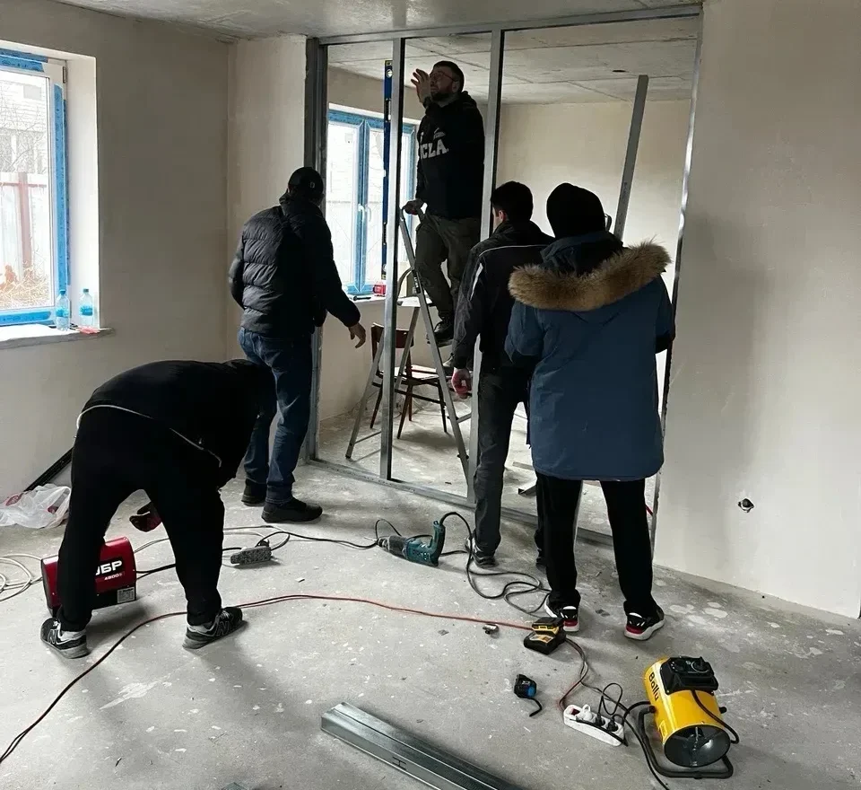 Дом в Лахденпохье достроят для переселенцев из аварийного жилья