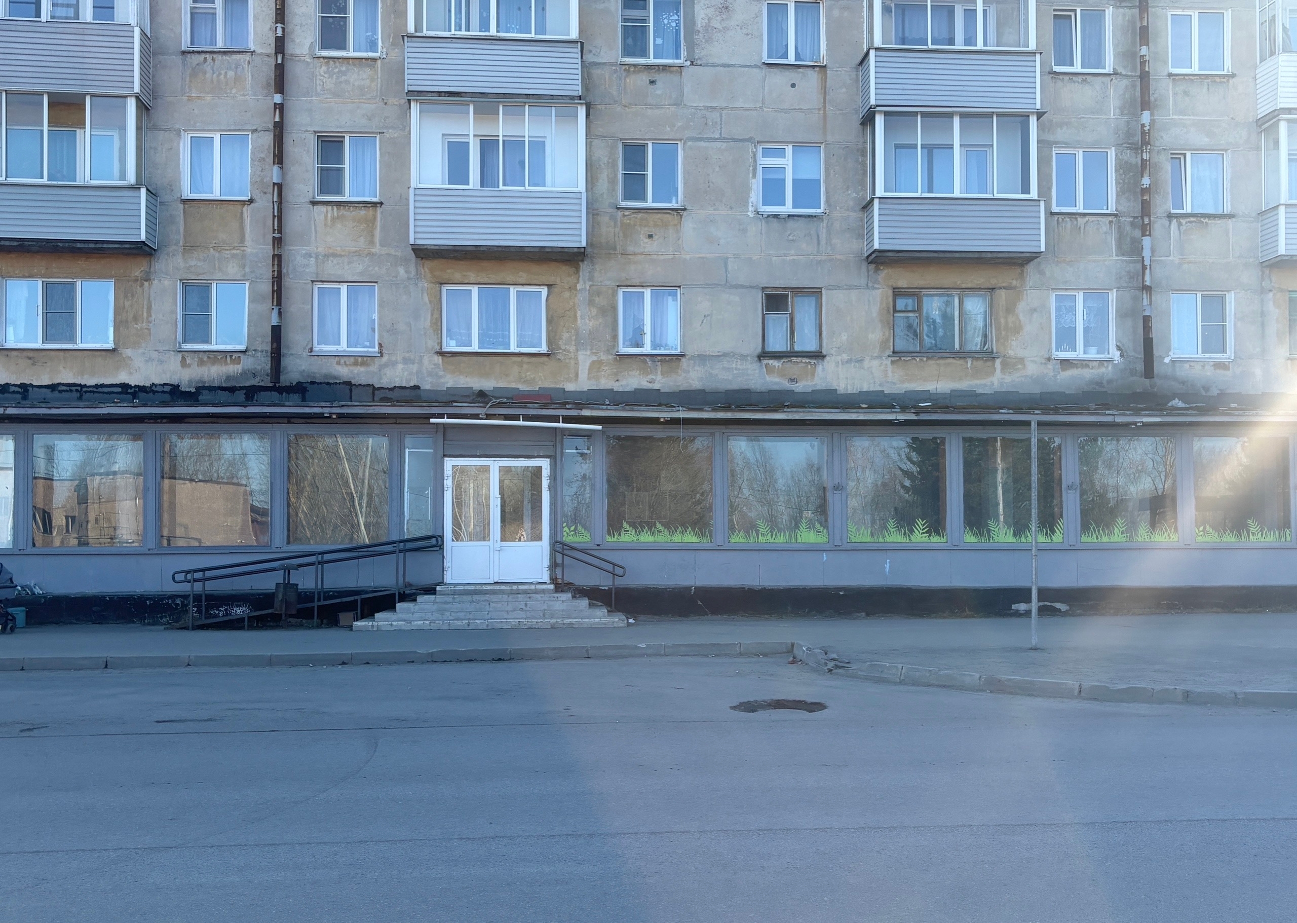 Московский суд обязал компанию отремонтировать фасад здания в Кеми