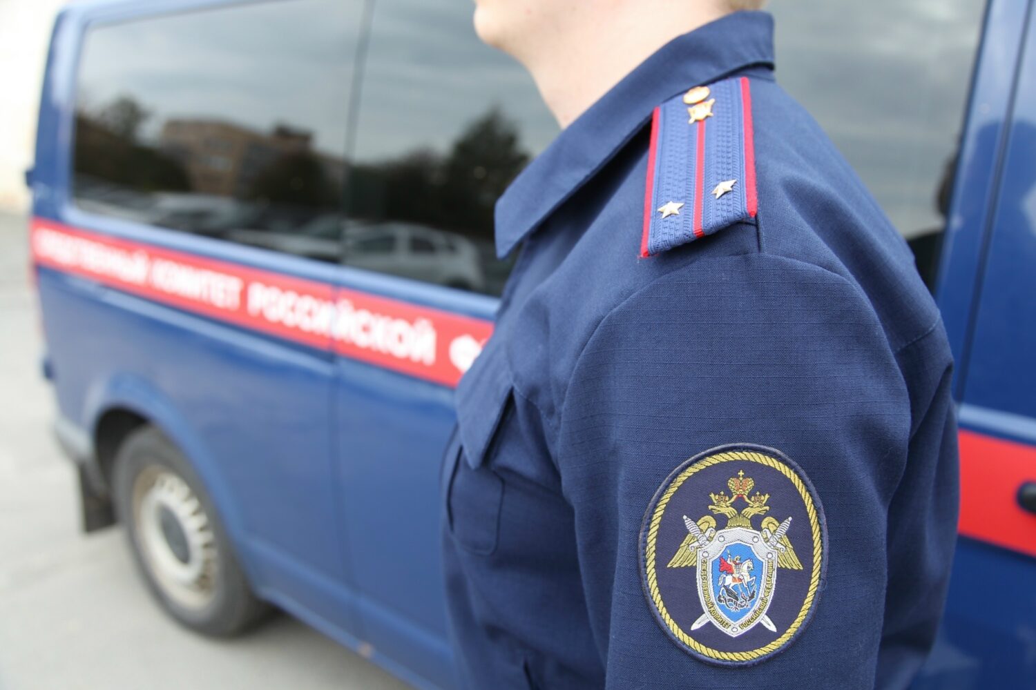 Срочно: Пятилетний мальчик выпал из окна 5 этажа в Питкяранте
