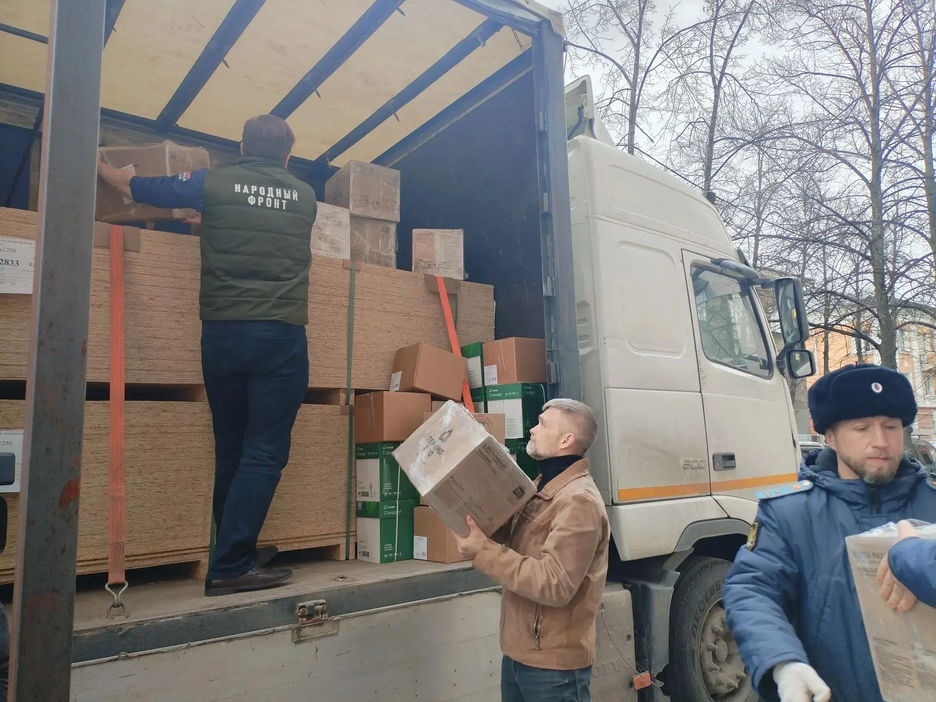 Почти 60 тонн помощи отправили из Карелии участникам СВО