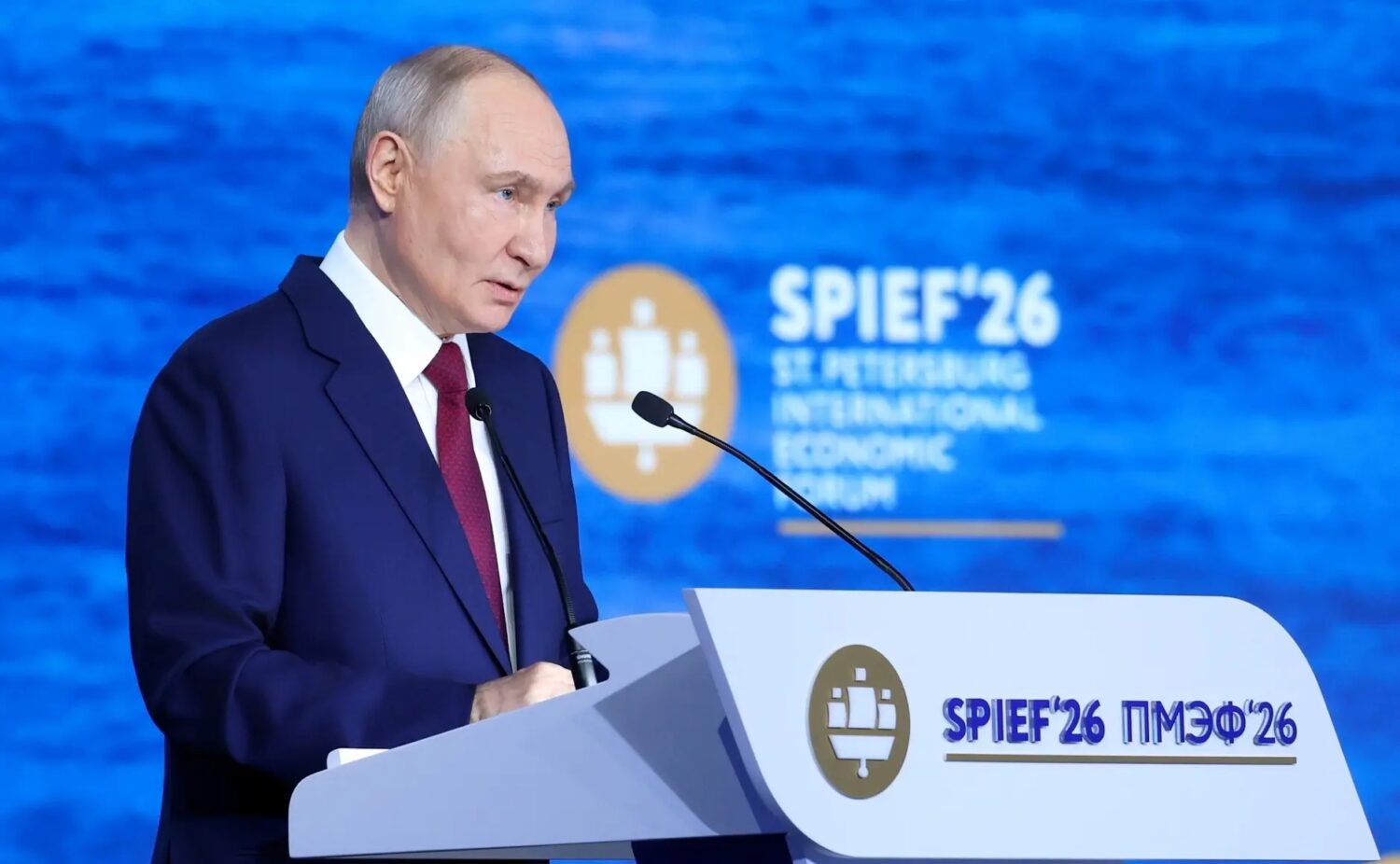 Глава Карелии принял участие в пленарном заседании под руководством Президента России Владимира Путина