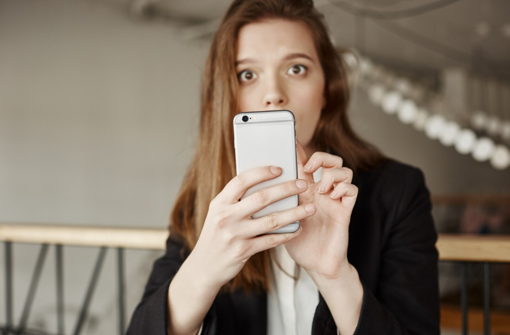 Мессенджер &laquo;Макс&raquo; удалили из App Store: что делать карельским владельцам iPhone?