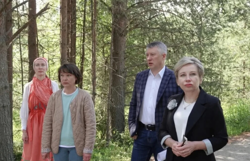 В деревне Вокнаволок продолжают улучшать уличное освещение