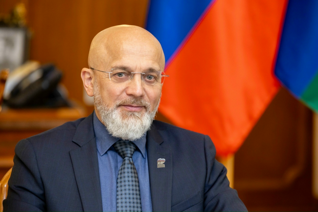 Карелия - лучшее место на Земле!: Элиссан Шандалович поздравил регион с днем рождения