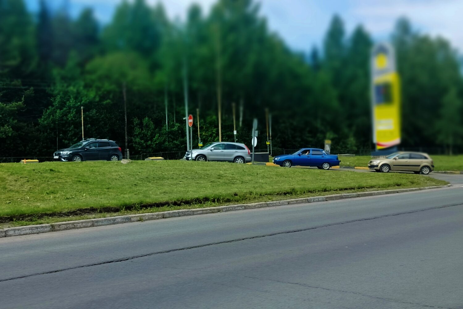 Пожилой мужчина умер на заправке в Петрозаводске