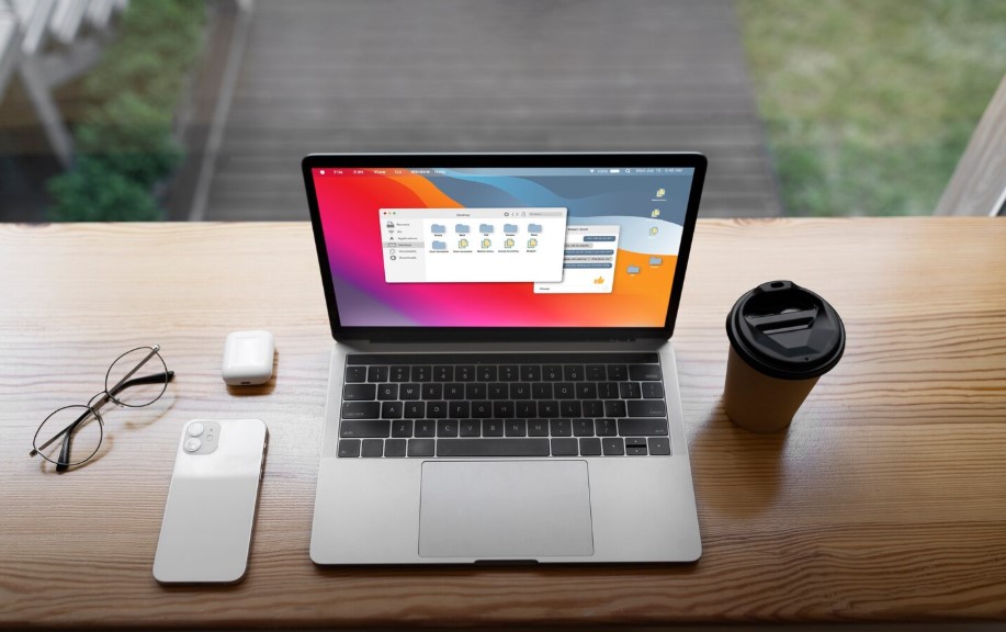Что готовит Apple?: эксперты прогнозируют скорый выход сенсорного MacBook