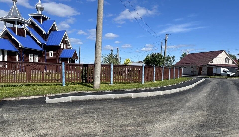 В Карельском селе обновили центральную площадь