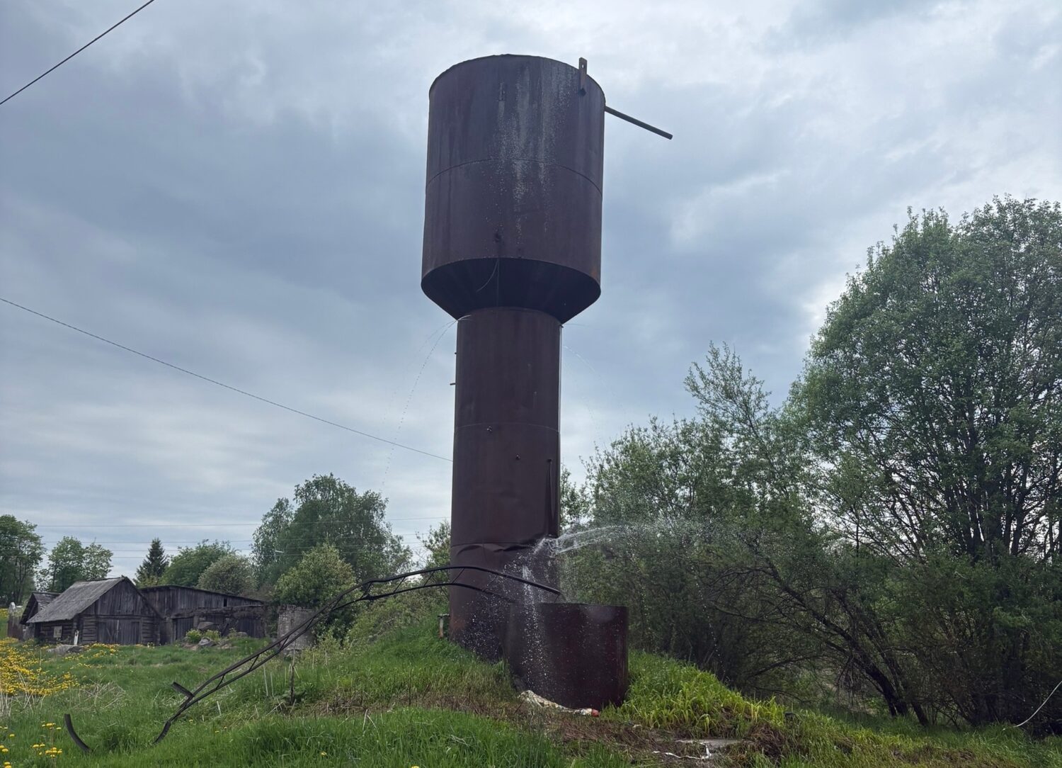 В карельском посёлке заменят изношенные водопроводные сети после падения водонапорной башни