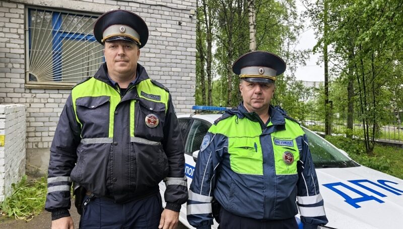 «Спасибо, мужики!»: мурманчанин поблагодарил полицейских из Карелии за помощь на трассе