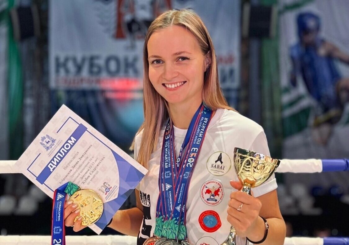 Карельские спортсмены поздравили любимого тренера по муайтай на Чемпионате мира в Малайзии