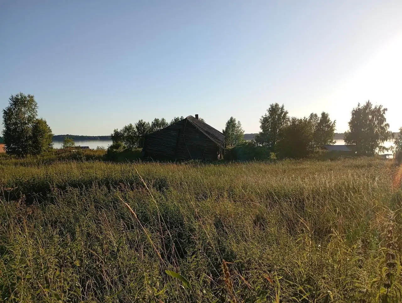 Путешественники показали заброшенную деревню в Кондопожском районе