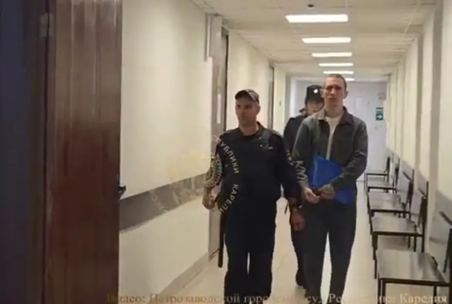 Обвиняемому в убийстве пенсионеров в Петрозаводске продлили арест