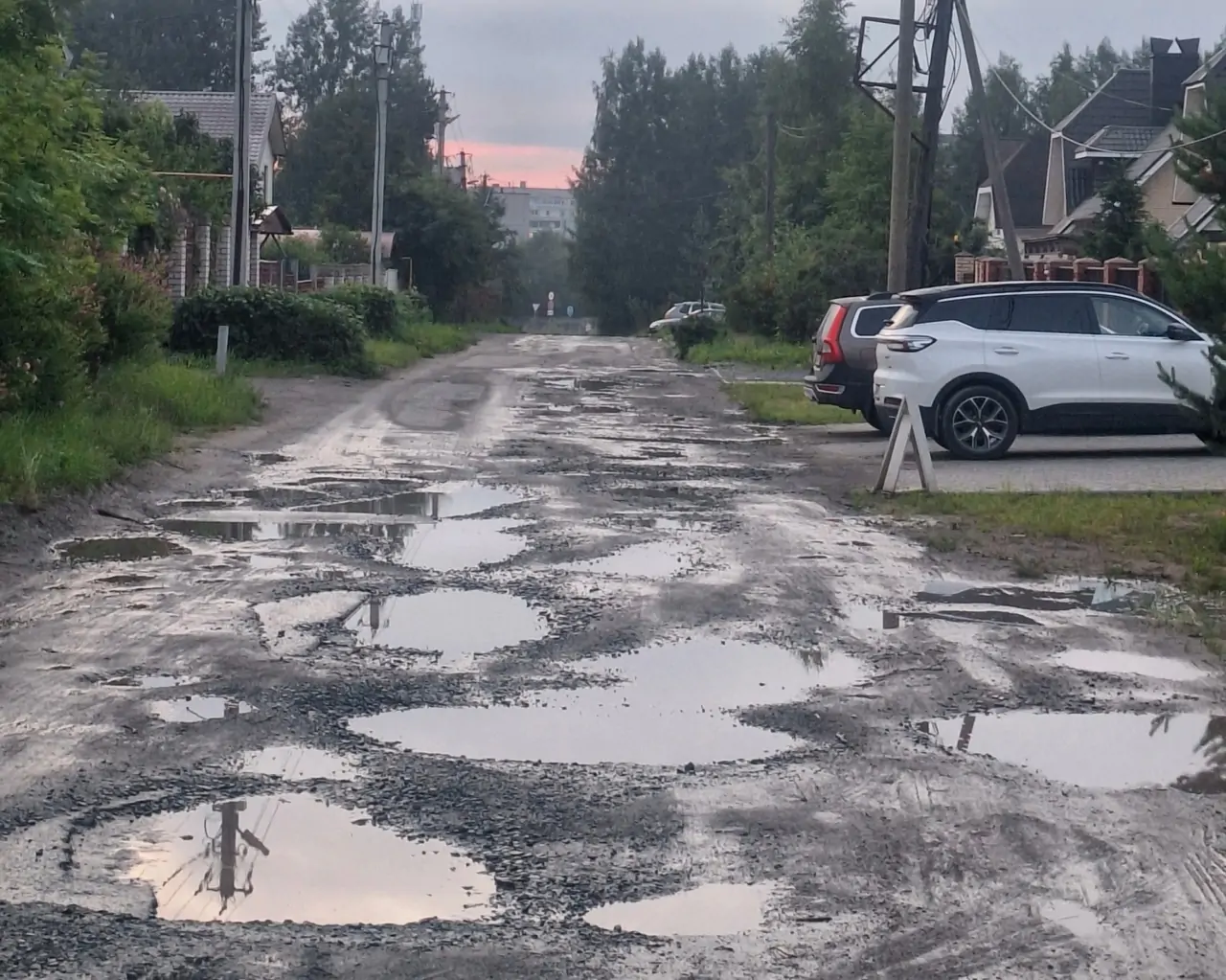 Жители Петрозаводска год ждут восстановления асфальта после прокладки газа