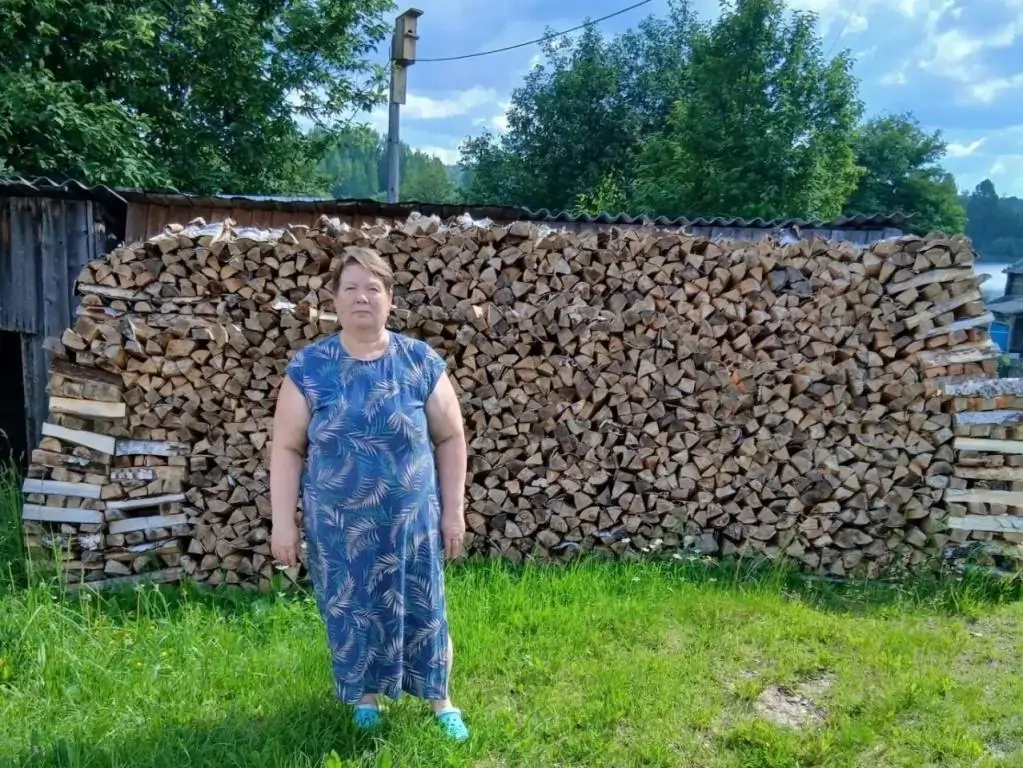 Педагоги-пенсионеры в Карелии могут получить компенсацию за дрова