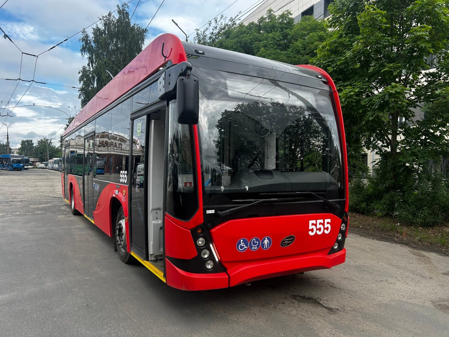 Новый троллейбус с увеличенным автономным ходом запустили в Петрозаводске