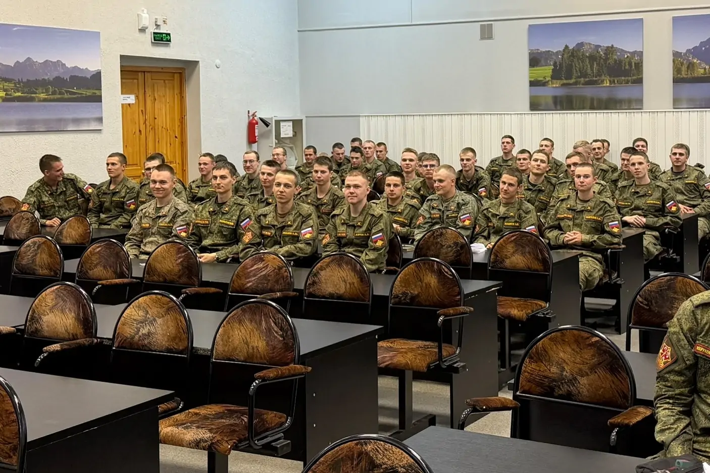 Военная кафедра ПетрГУ стала площадкой для набора будущих инспекторов ДПС