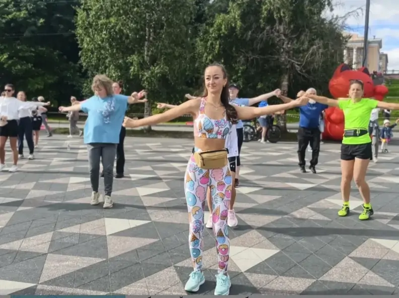 Жители и гости Петрозаводска отмечают День физкультурника