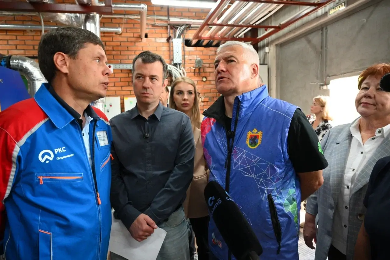 Артур Парфенчиков проверил готовность к отопительному сезону обновленной котельной на Птицефабрике