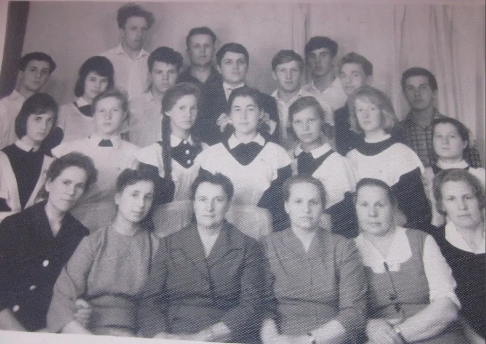 Выпускной 10 класс городской средней школа №1. 1963 год.
