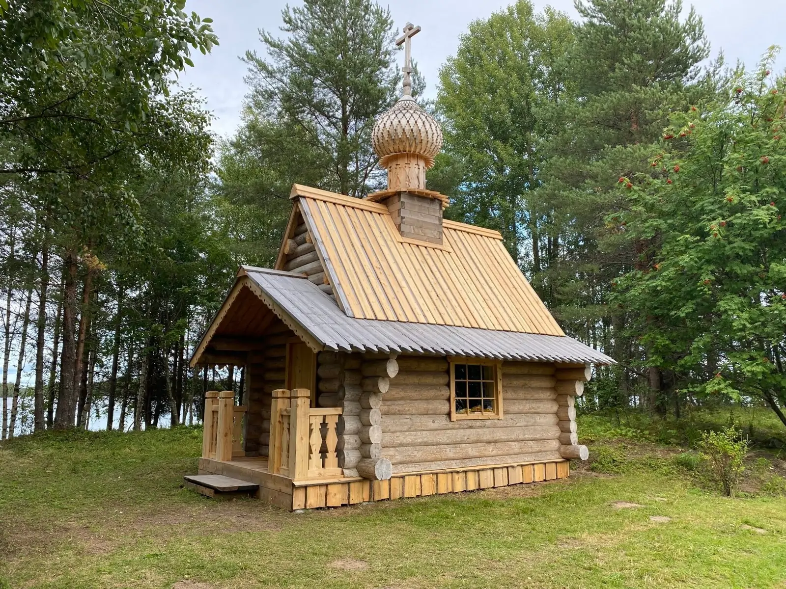 Часовню в честь 800-летия крещения карелов открыли в Костомукшском заповеднике