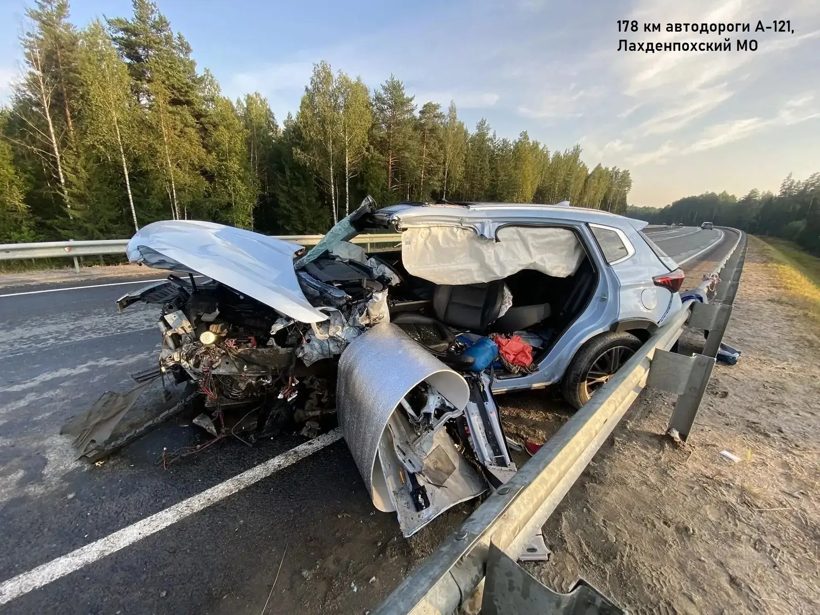 Житель Санкт-Петербурга погиб в аварии в Приладожье Карелии
