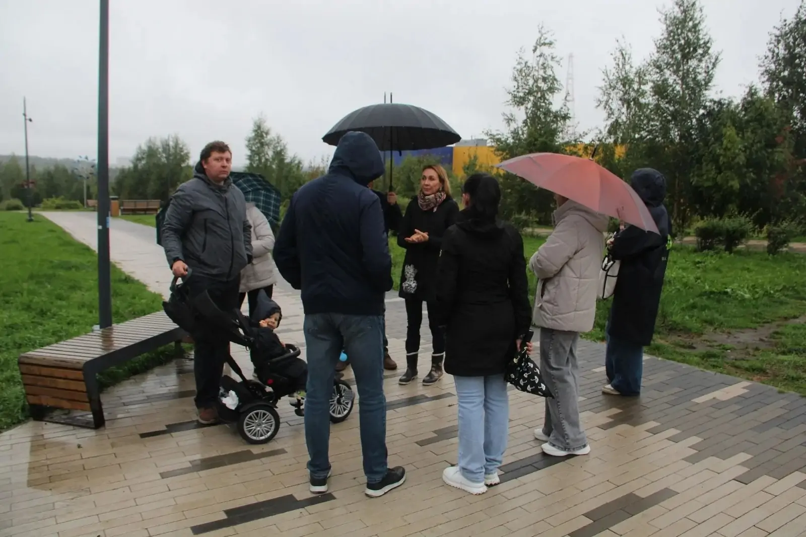 Дорогу с ямами и колеями в одном из районов Петрозаводска планируют передать городу