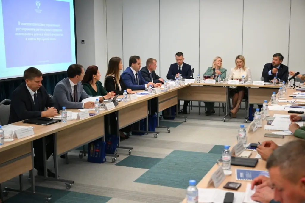 Минстрой России высоко оценил реализацию программы расселения аварийного жилья в Карелии